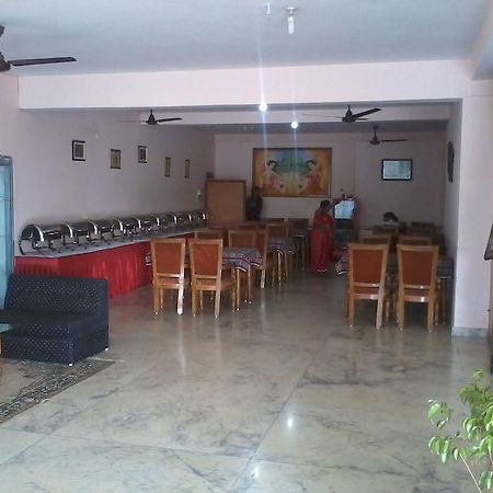 Hotel Sambodhi Bhopal Eksteriør billede
