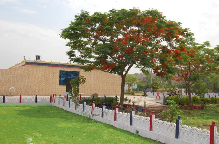Hotel Sambodhi Bhopal Eksteriør billede